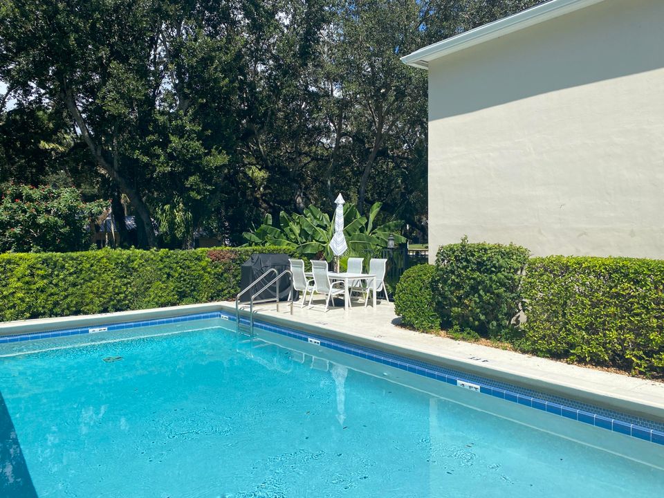 В аренду: $2,400 (2 спален, 2 ванн, 1120 Квадратных фут)