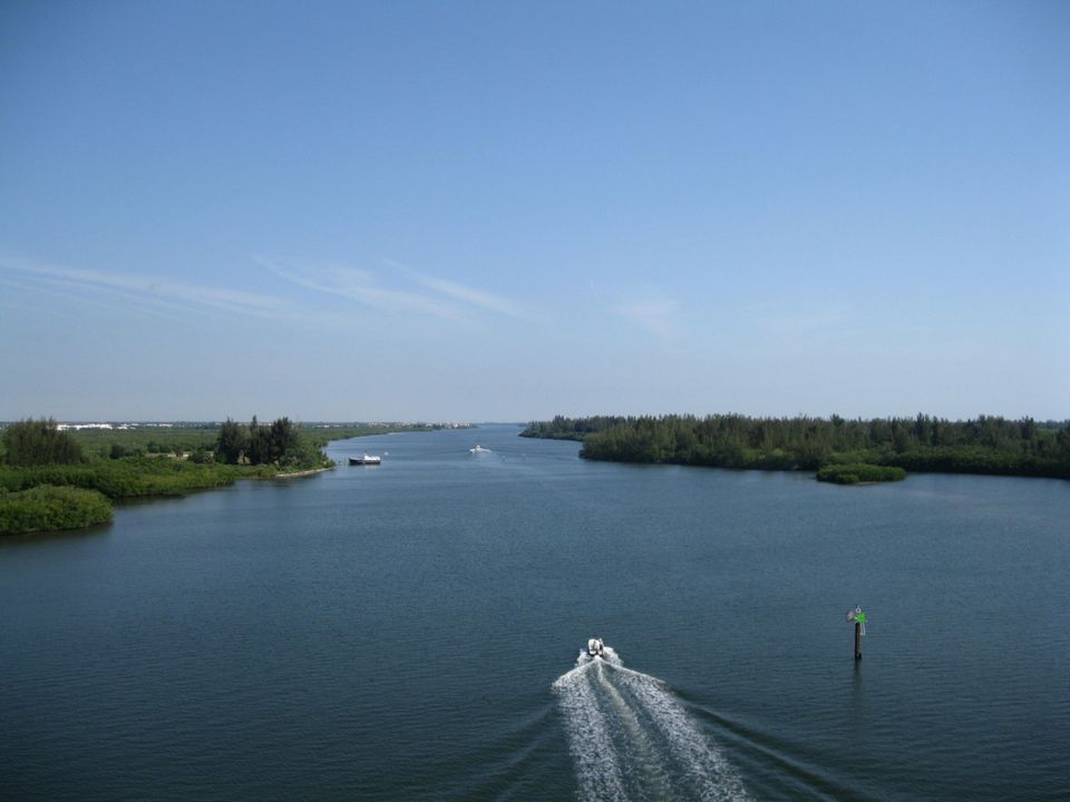 В аренду: $2,400 (2 спален, 2 ванн, 1120 Квадратных фут)