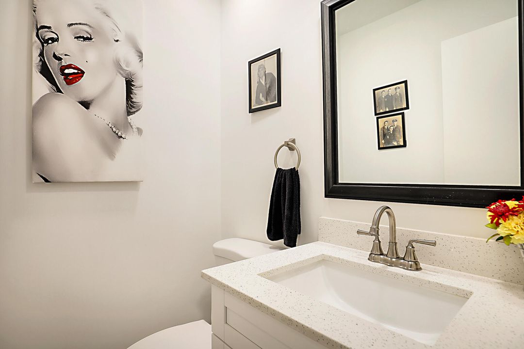 For Sale: $199,900 (1 beds, 1 baths, 1024 Square Feet)