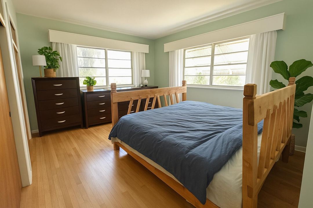 合同活跃: $375,000 (4 贝兹, 3 浴室, 2594 平方英尺)