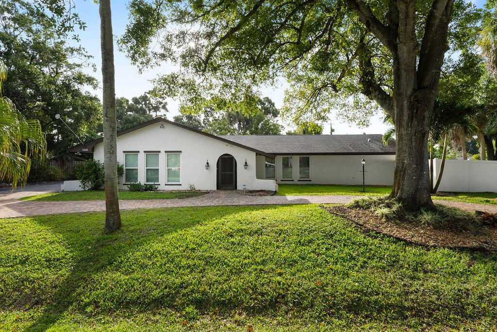 For Sale: $548,000 (4 beds, 3 baths, 1992 Square Feet)