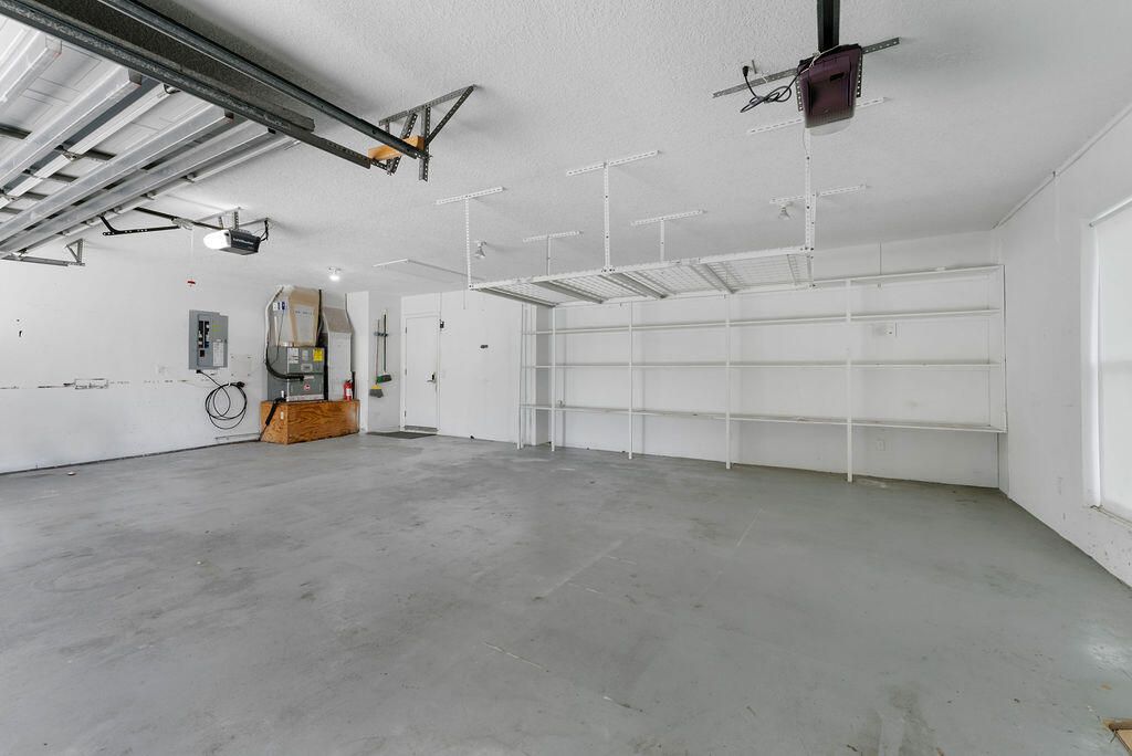 For Sale: $548,000 (4 beds, 3 baths, 1992 Square Feet)