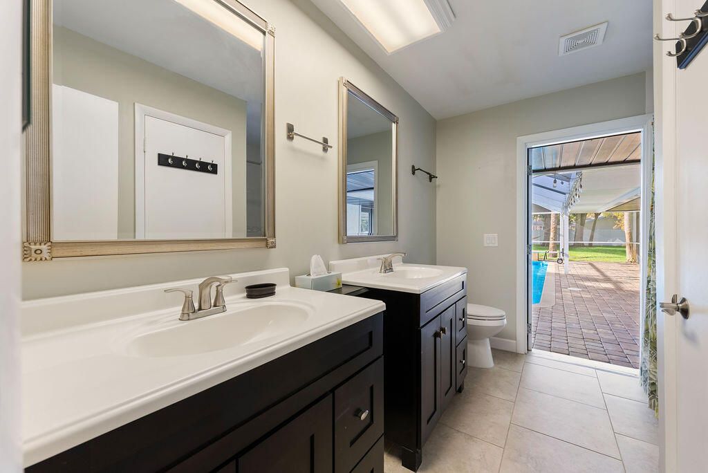 For Sale: $548,000 (4 beds, 3 baths, 1992 Square Feet)