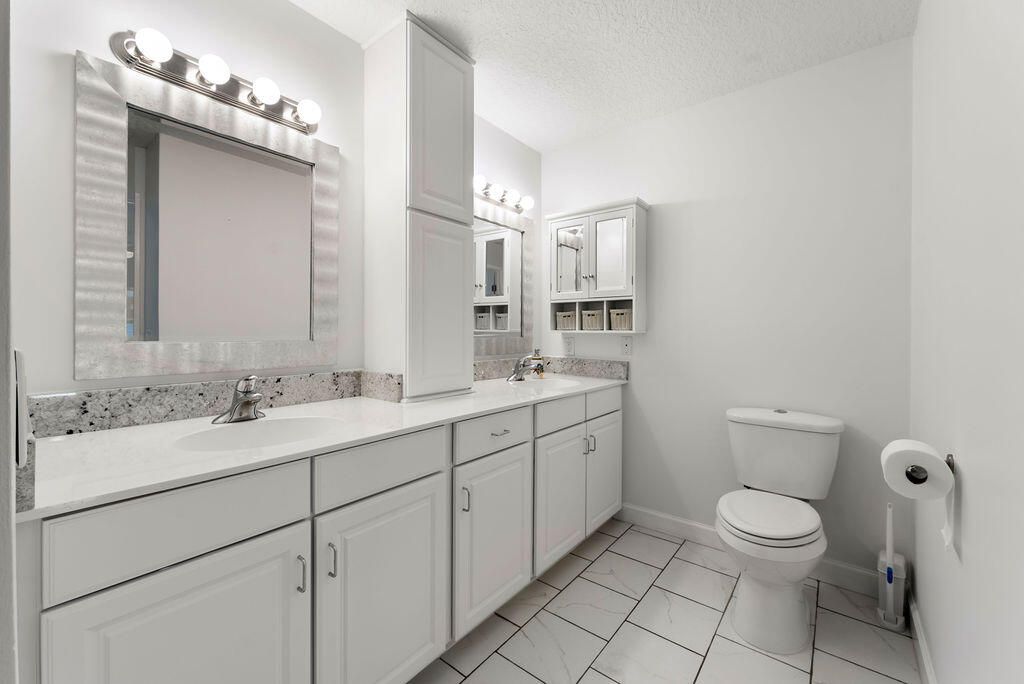 For Sale: $548,000 (4 beds, 3 baths, 1992 Square Feet)