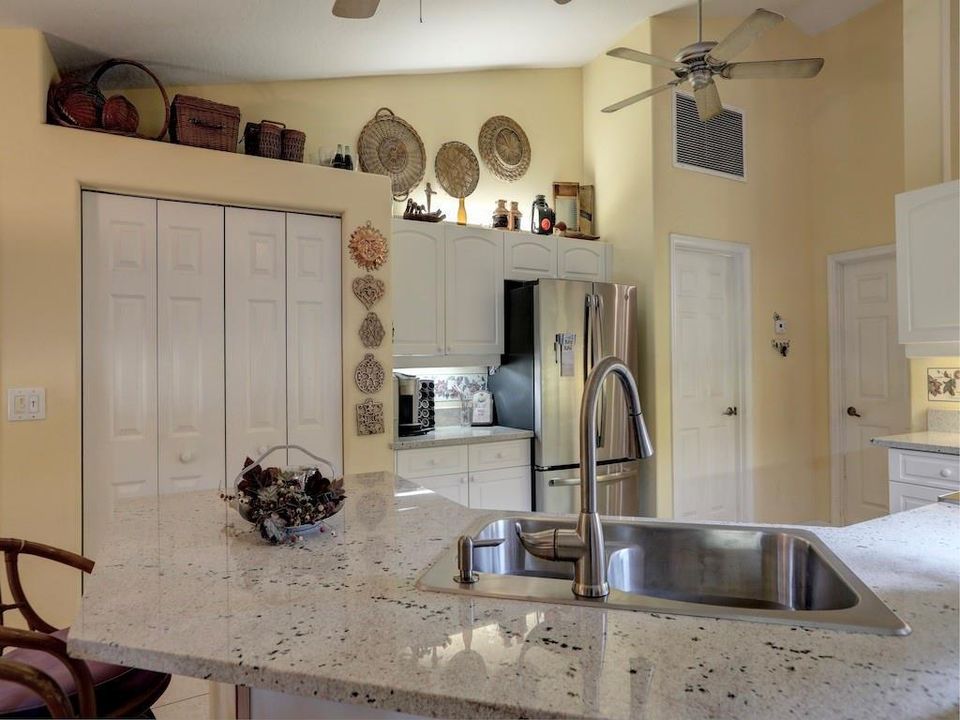 For Sale: $599,000 (3 beds, 2 baths, 2168 Square Feet)