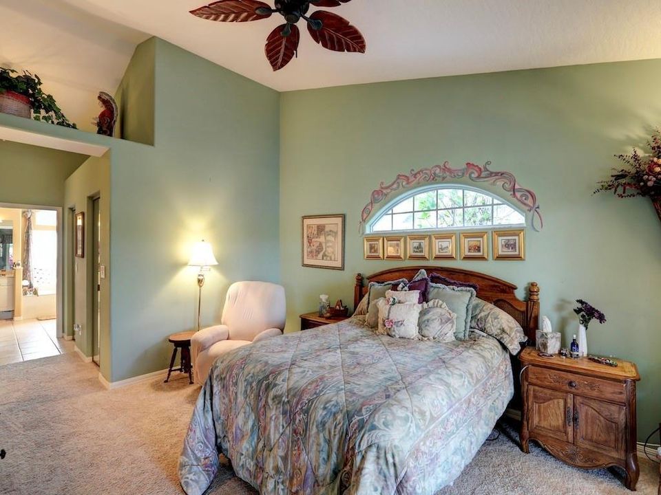 For Sale: $599,000 (3 beds, 2 baths, 2168 Square Feet)