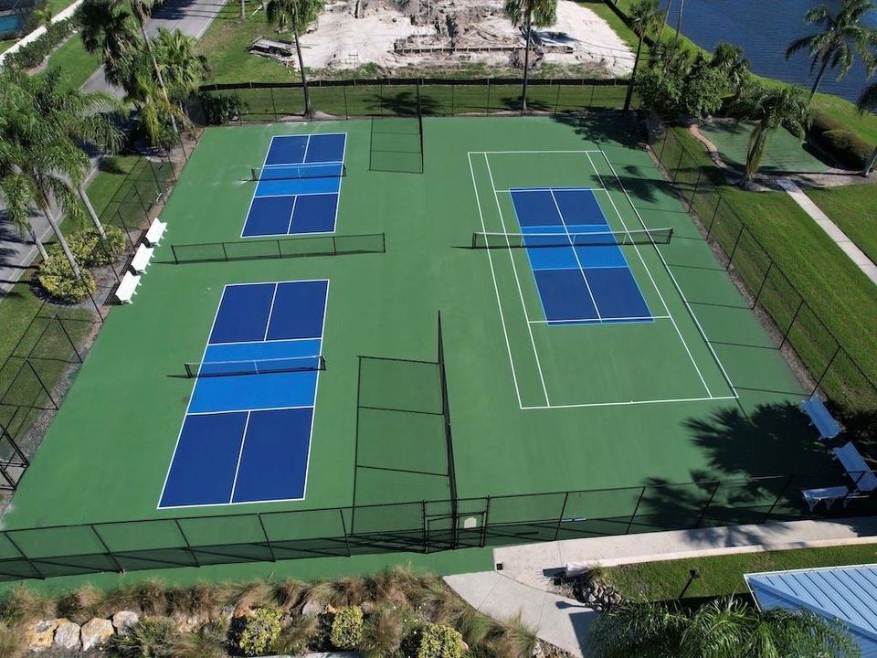 For Sale: $599,000 (3 beds, 2 baths, 2168 Square Feet)