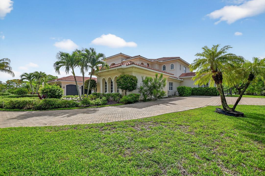 待售: $3,695,000 (6 贝兹, 7 浴室, 7805 平方英尺)