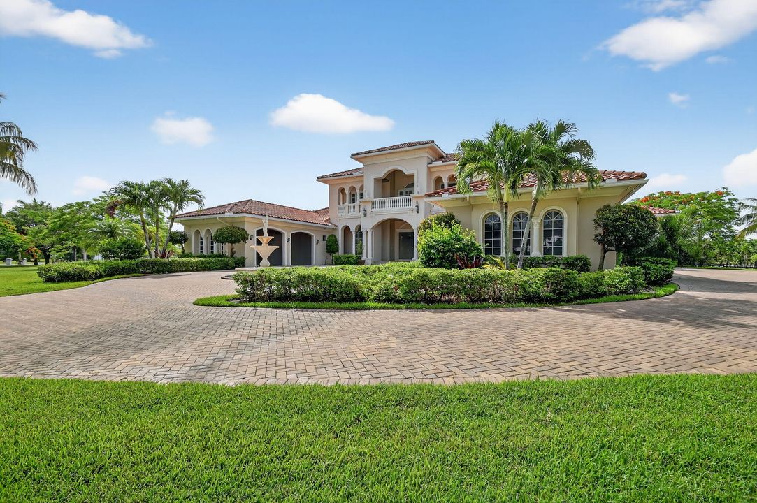 待售: $3,695,000 (6 贝兹, 7 浴室, 7805 平方英尺)