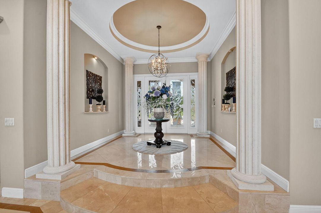 待售: $3,695,000 (6 贝兹, 7 浴室, 7805 平方英尺)