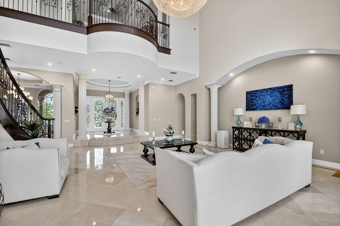 待售: $3,695,000 (6 贝兹, 7 浴室, 7805 平方英尺)