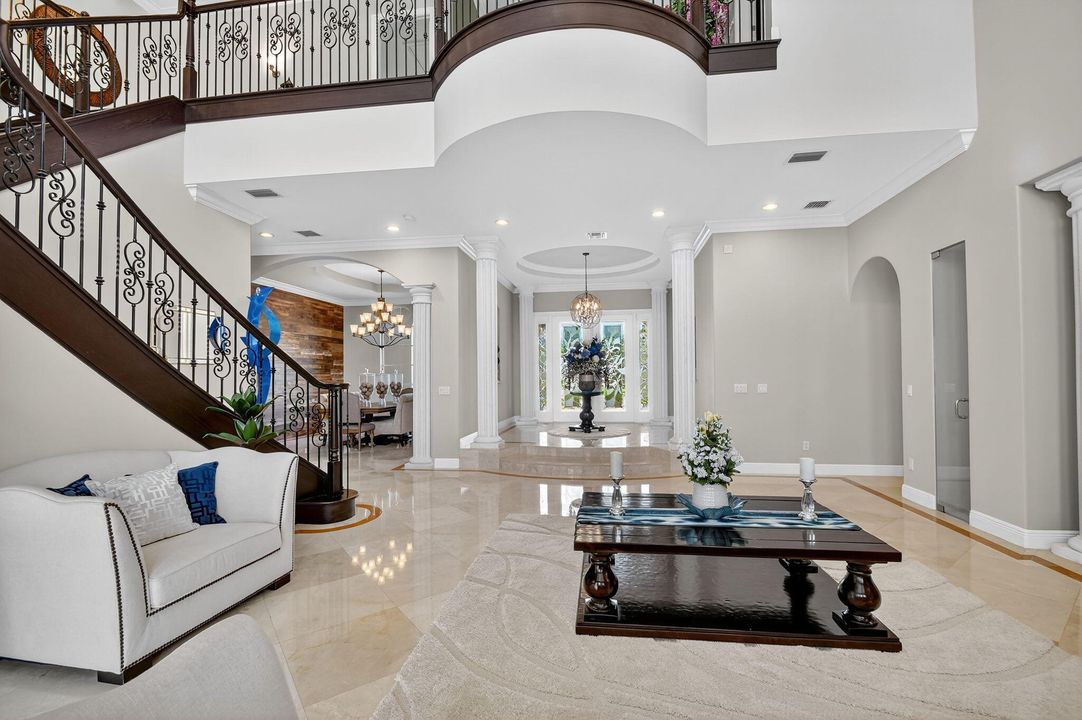 待售: $3,695,000 (6 贝兹, 7 浴室, 7805 平方英尺)