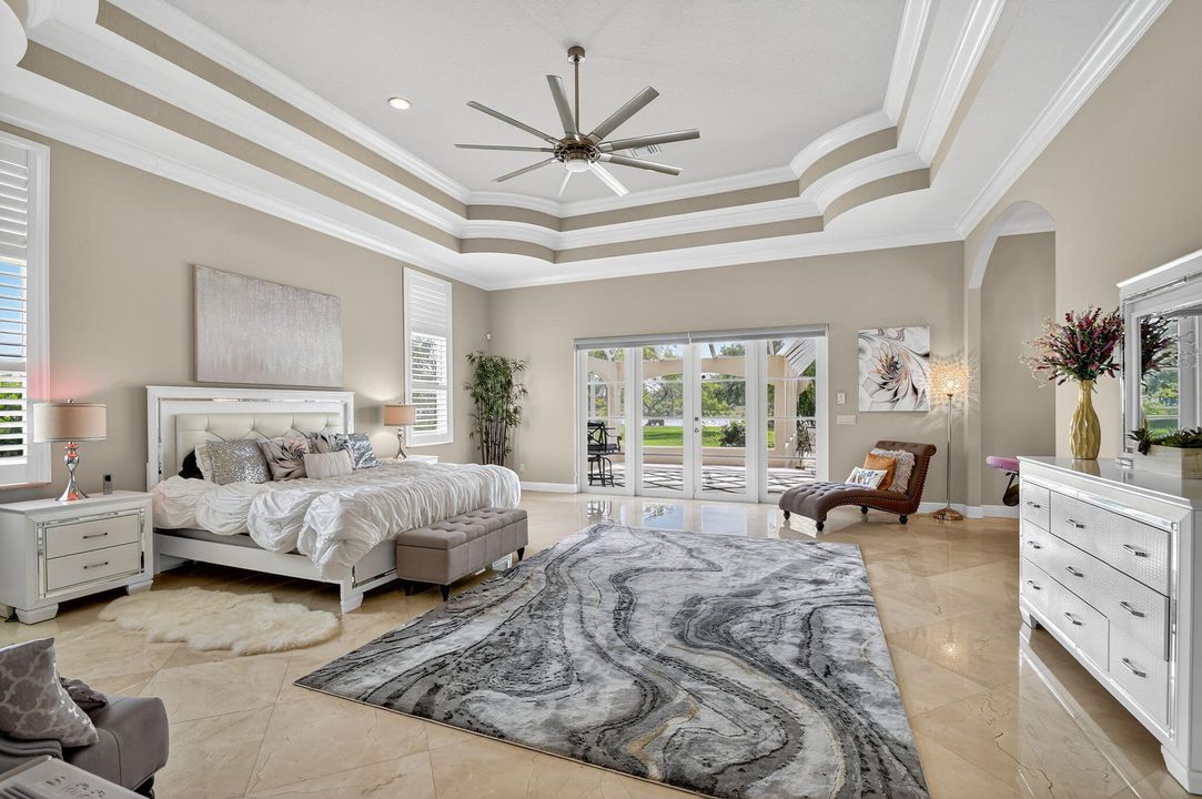 待售: $3,695,000 (6 贝兹, 7 浴室, 7805 平方英尺)