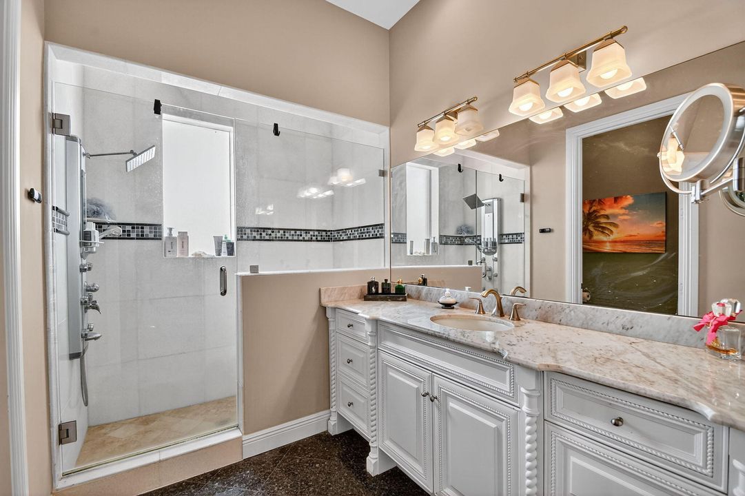 待售: $3,695,000 (6 贝兹, 7 浴室, 7805 平方英尺)