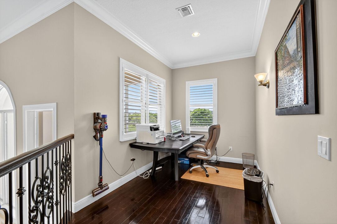 待售: $3,695,000 (6 贝兹, 7 浴室, 7805 平方英尺)