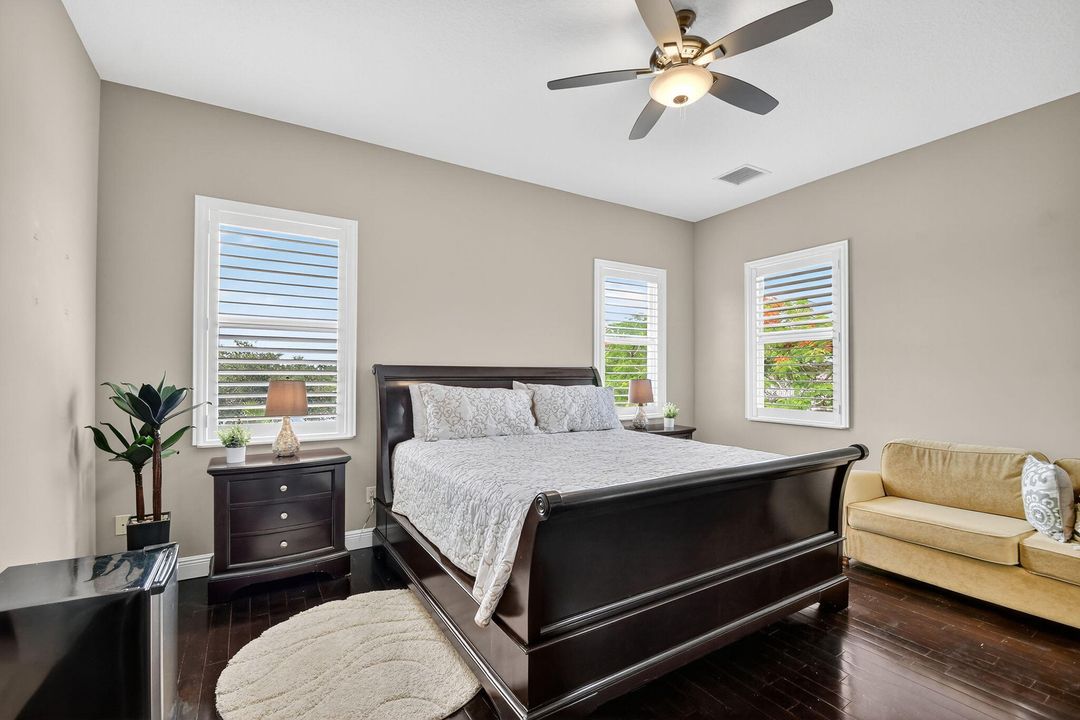 待售: $3,695,000 (6 贝兹, 7 浴室, 7805 平方英尺)