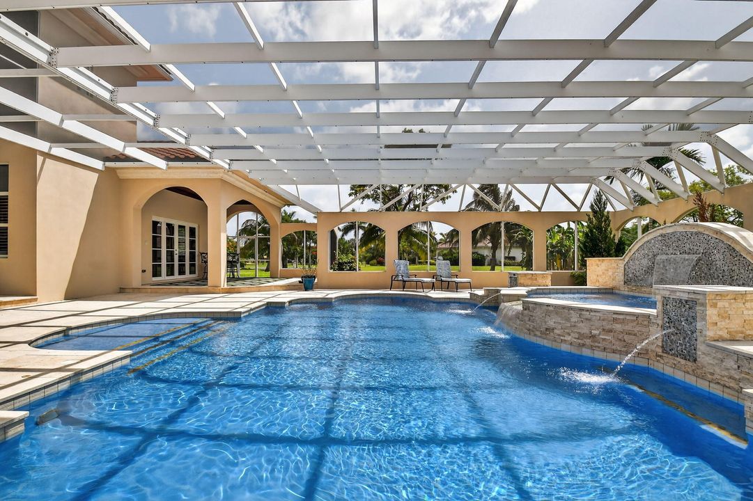 待售: $3,695,000 (6 贝兹, 7 浴室, 7805 平方英尺)