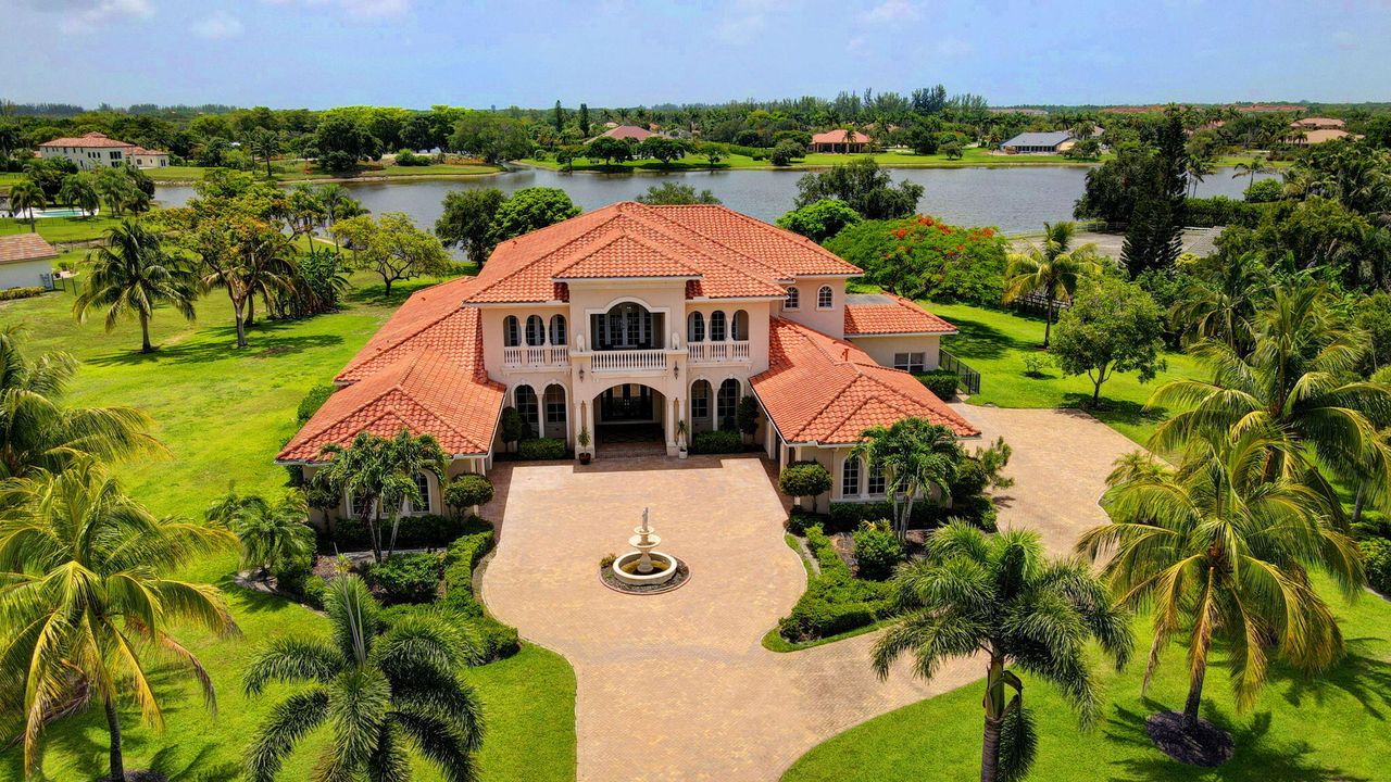 待售: $3,695,000 (6 贝兹, 7 浴室, 7805 平方英尺)