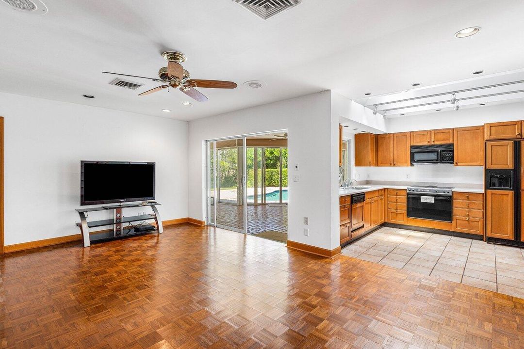 На продажу: $2,999,500 (3 спален, 3 ванн, 2653 Квадратных фут)