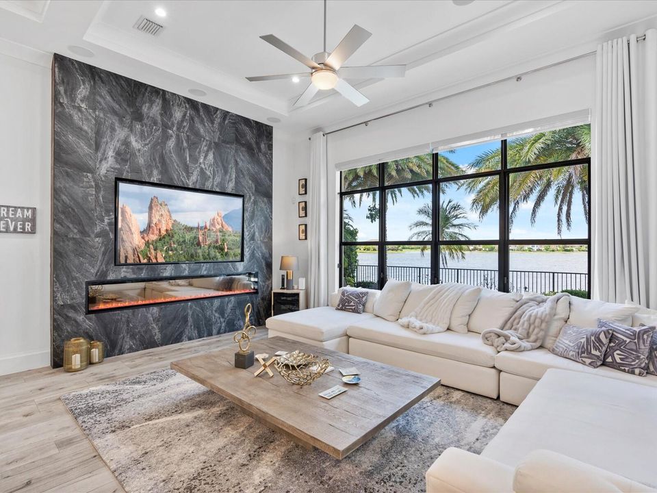 Active With Contract: $2,125,000 (5 beds, 4 baths, 3720 Square Feet)