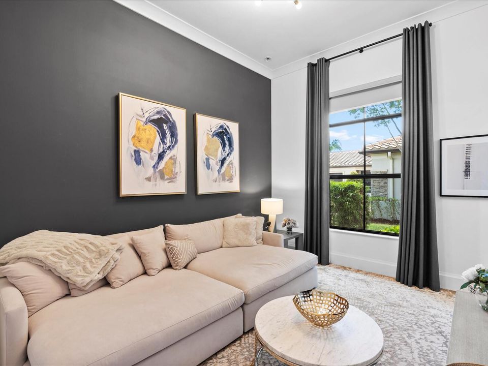 Active With Contract: $2,125,000 (5 beds, 4 baths, 3720 Square Feet)