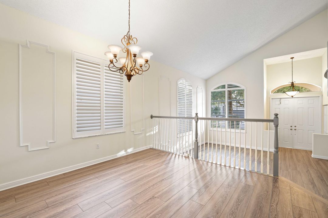 合同活跃: $645,000 (4 贝兹, 3 浴室, 2779 平方英尺)