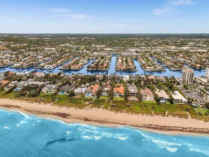 合同活跃: $2,400 (2 贝兹, 2 浴室, 1200 平方英尺)