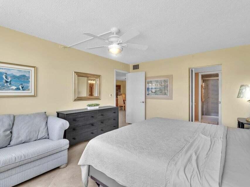 合同活跃: $2,400 (2 贝兹, 2 浴室, 1200 平方英尺)