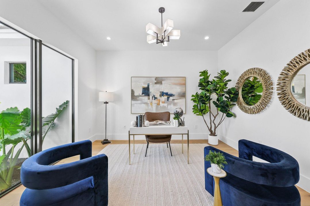 Active With Contract: $3,650,000 (5 beds, 5 baths, 4197 Square Feet)