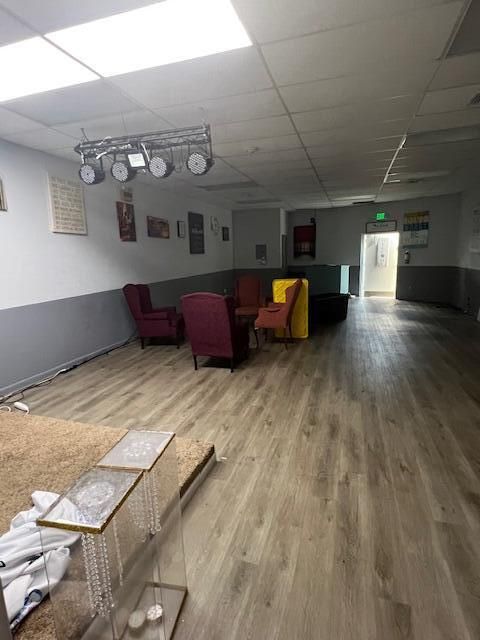 For Sale: $2,000 (0 beds, 0 baths, 1086 Square Feet)