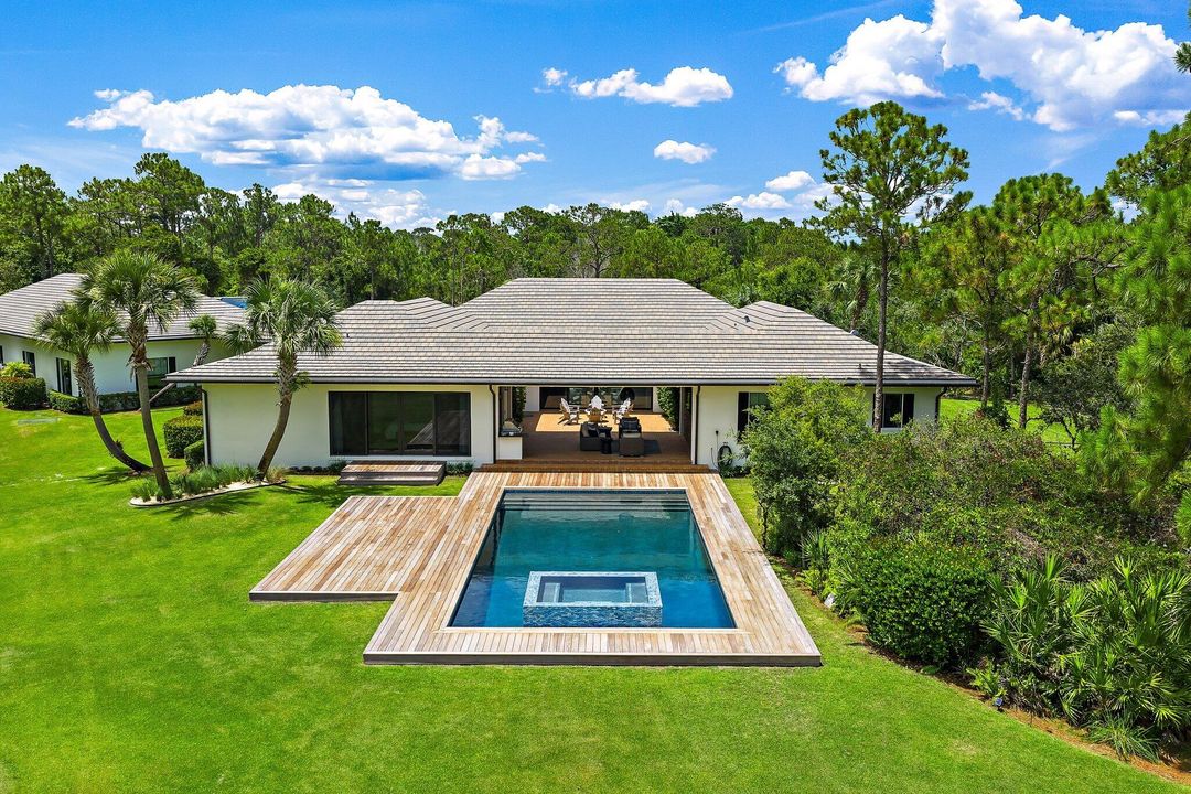 Active With Contract: $5,600,000 (4 beds, 4 baths, 5468 Square Feet)