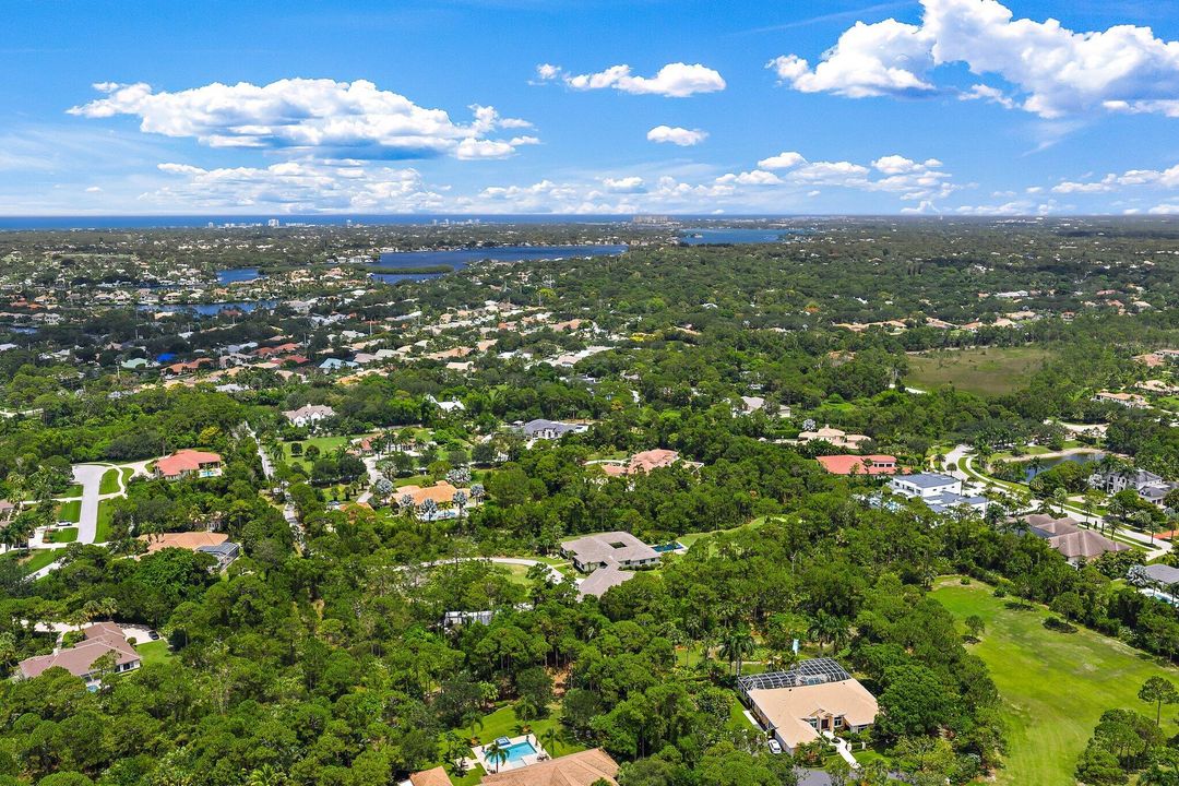 Active With Contract: $5,600,000 (4 beds, 4 baths, 5468 Square Feet)