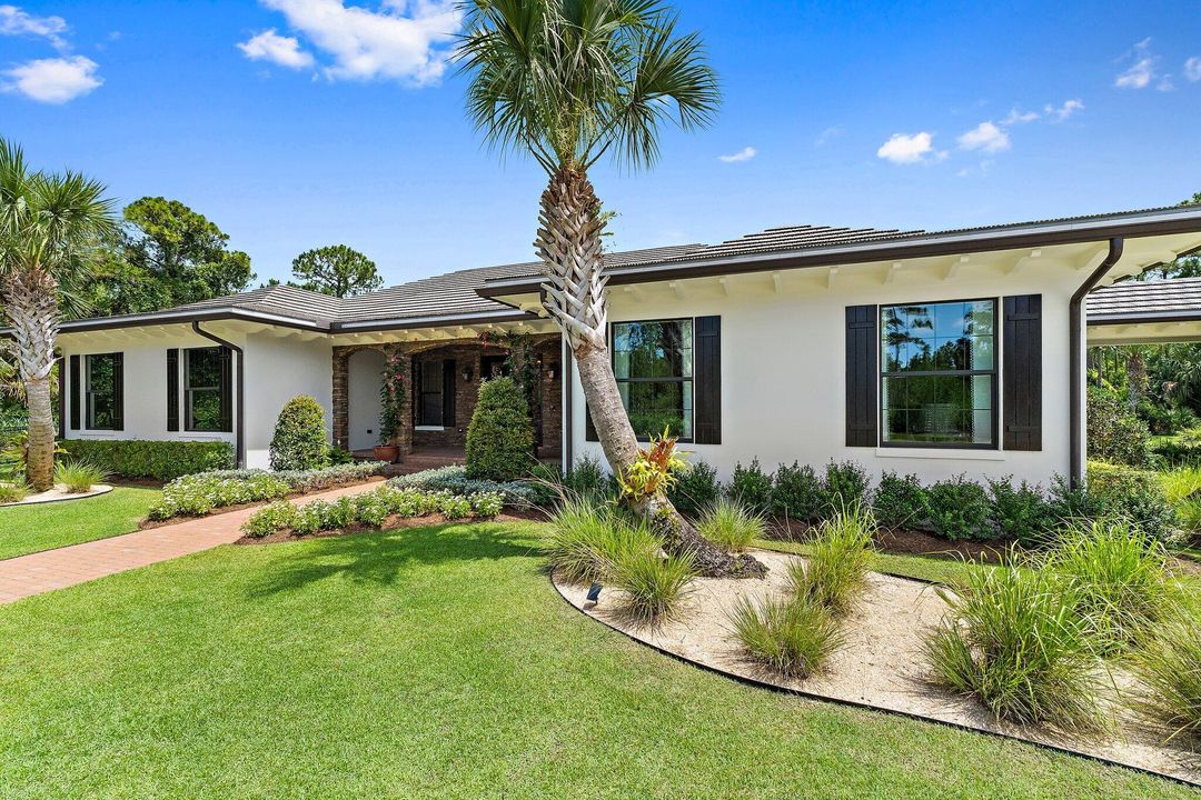 Active With Contract: $5,600,000 (4 beds, 4 baths, 5468 Square Feet)