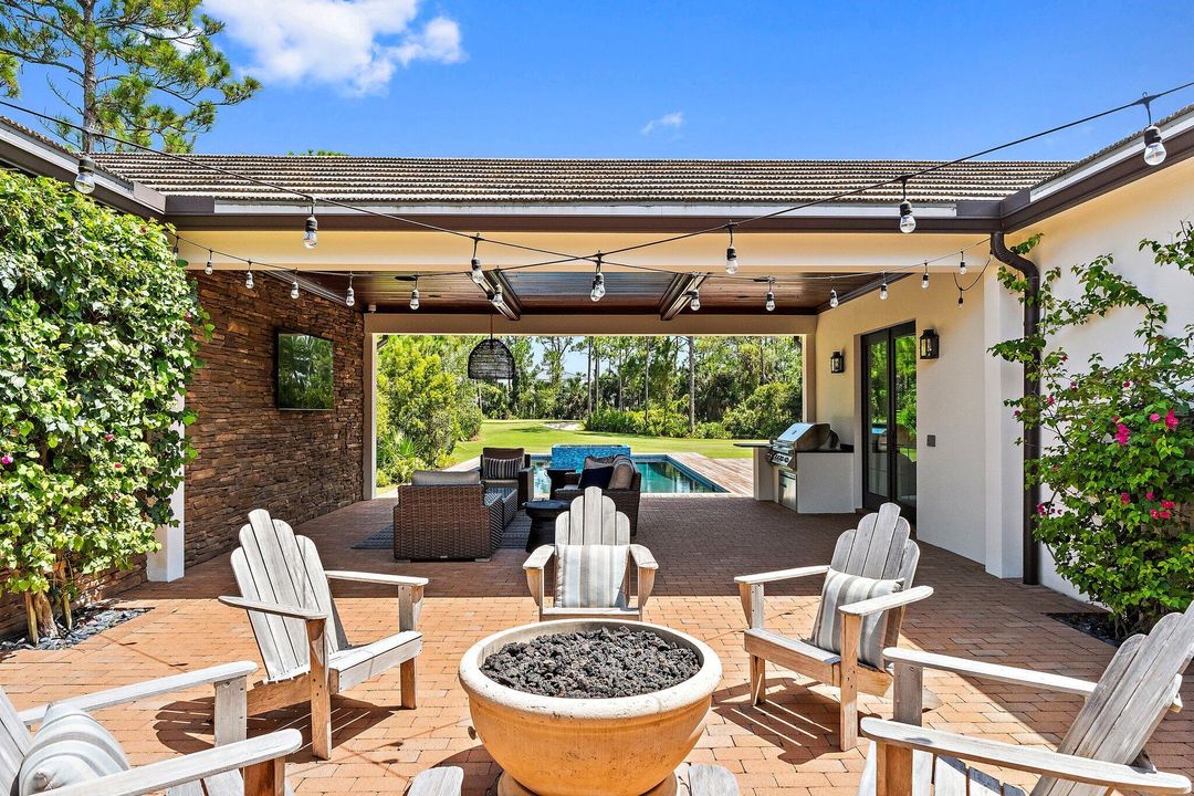 Active With Contract: $5,600,000 (4 beds, 4 baths, 5468 Square Feet)