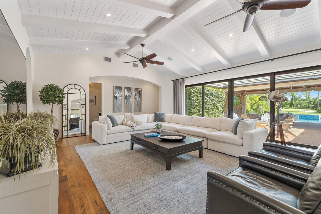 Active With Contract: $5,600,000 (4 beds, 4 baths, 5468 Square Feet)