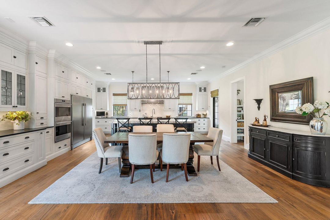 Active With Contract: $5,600,000 (4 beds, 4 baths, 5468 Square Feet)