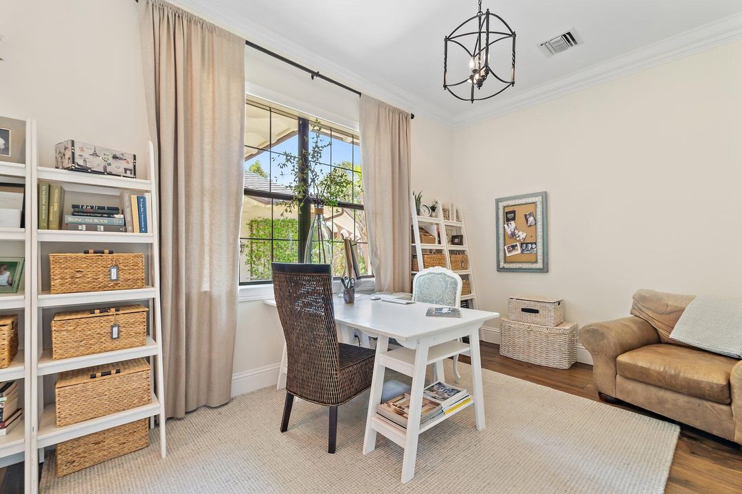 Active With Contract: $5,600,000 (4 beds, 4 baths, 5468 Square Feet)