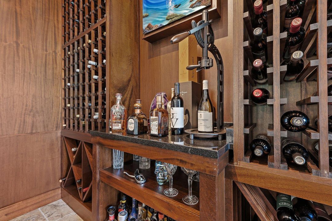 Active With Contract: $5,600,000 (4 beds, 4 baths, 5468 Square Feet)