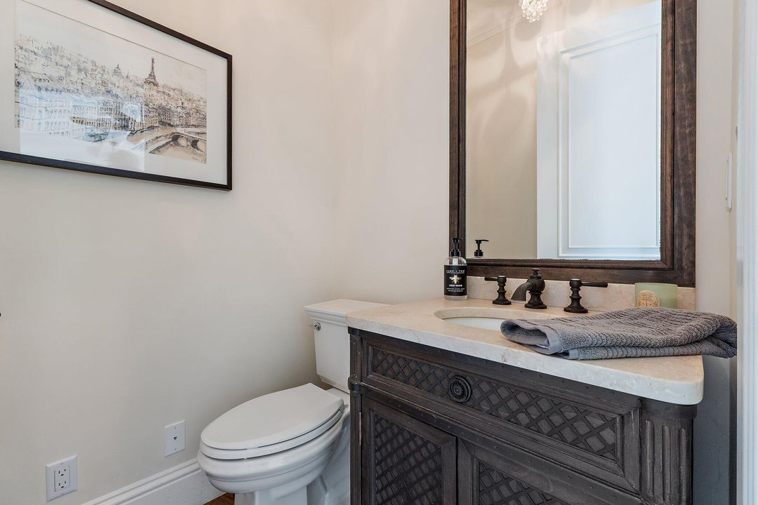 Active With Contract: $5,600,000 (4 beds, 4 baths, 5468 Square Feet)