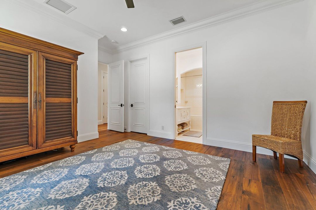 Active With Contract: $5,600,000 (4 beds, 4 baths, 5468 Square Feet)