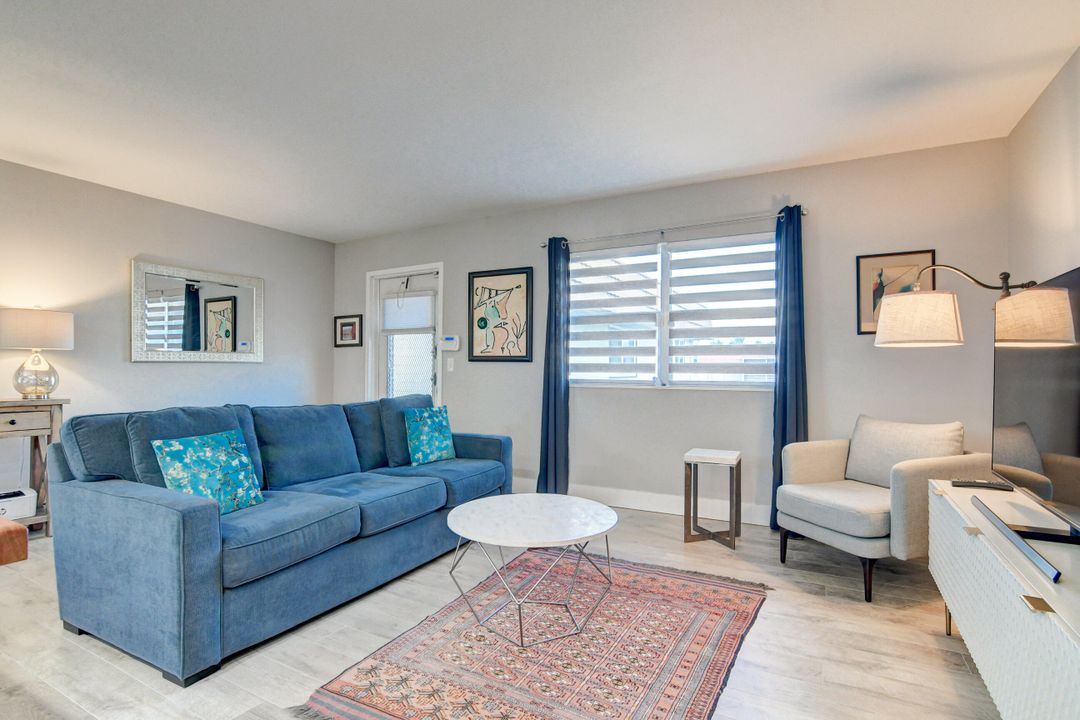 待售: $79,000 (1 贝兹, 1 浴室, 720 平方英尺)