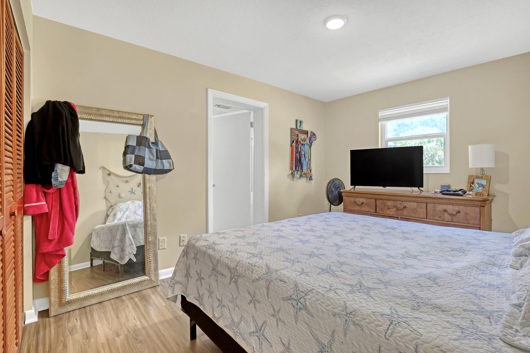 Activo con contrato: $799,000 (4 camas, 3 baños, 1880 Pies cuadrados)