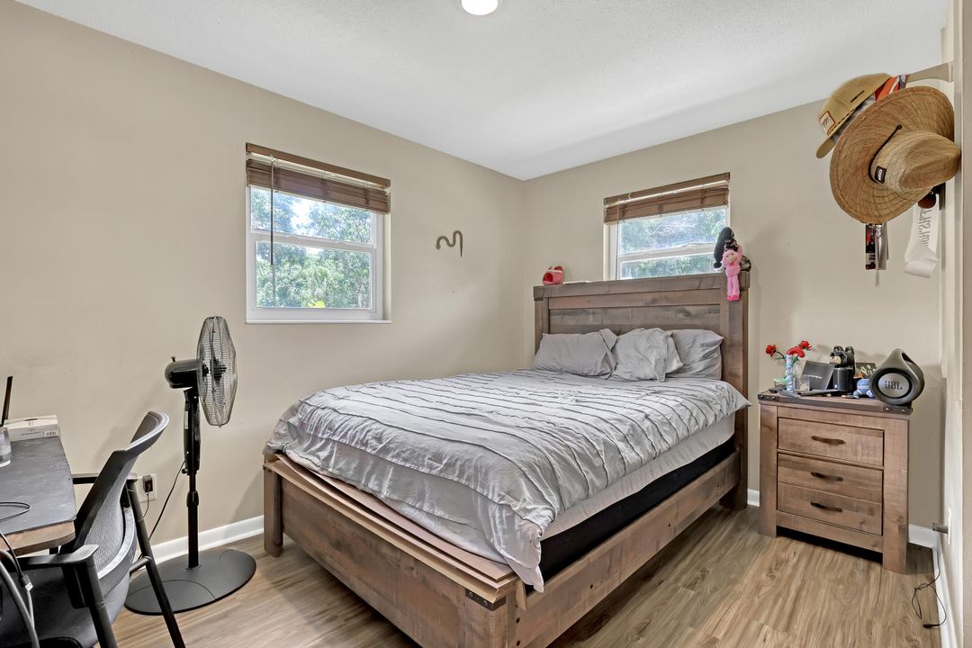 Activo con contrato: $799,000 (4 camas, 3 baños, 1880 Pies cuadrados)