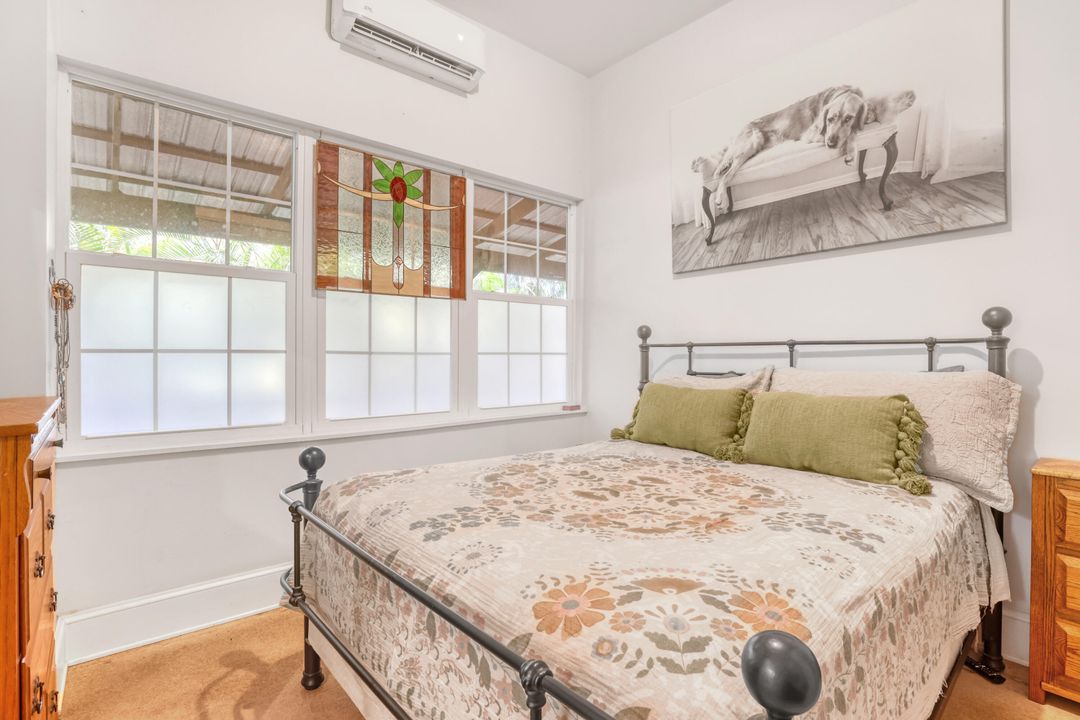 Activo con contrato: $799,000 (4 camas, 3 baños, 1880 Pies cuadrados)