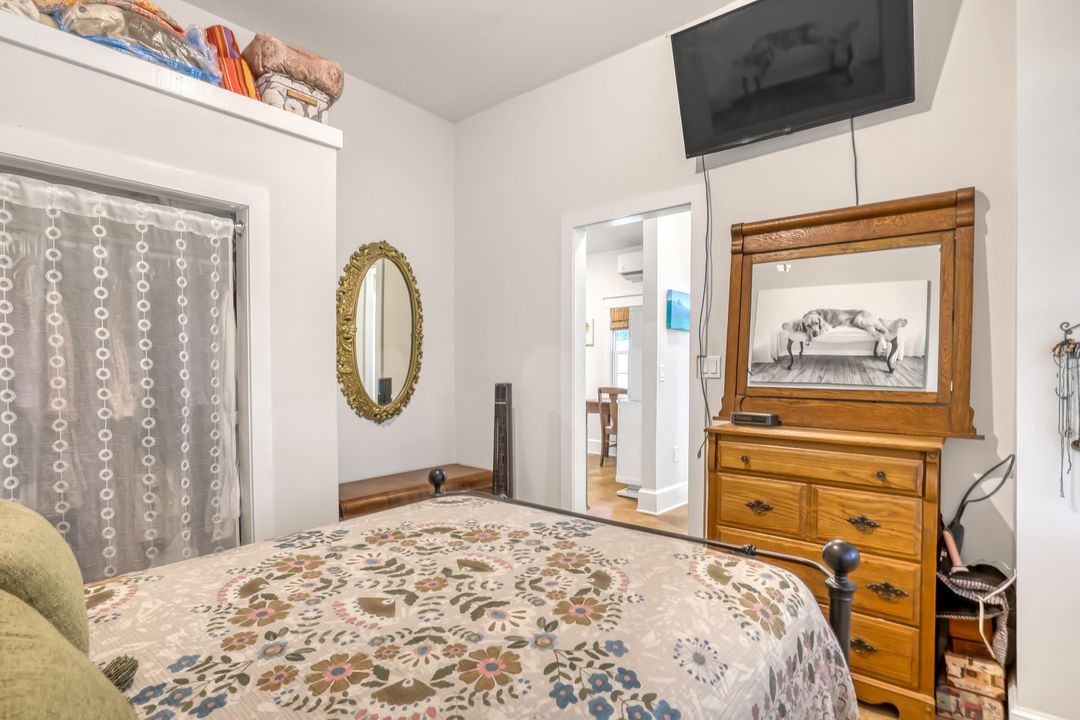 Activo con contrato: $799,000 (4 camas, 3 baños, 1880 Pies cuadrados)