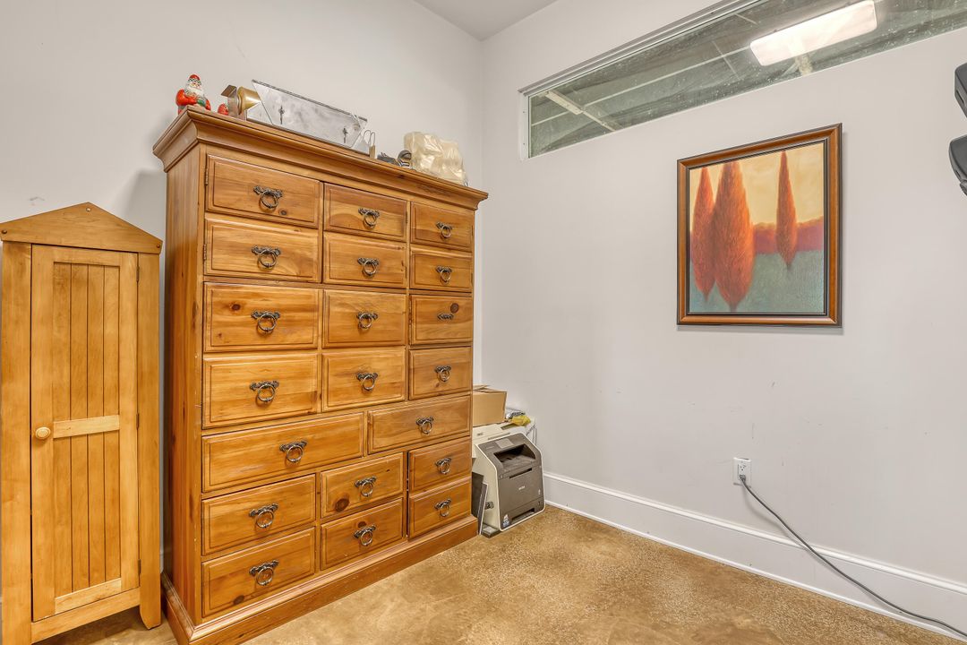 Activo con contrato: $799,000 (4 camas, 3 baños, 1880 Pies cuadrados)