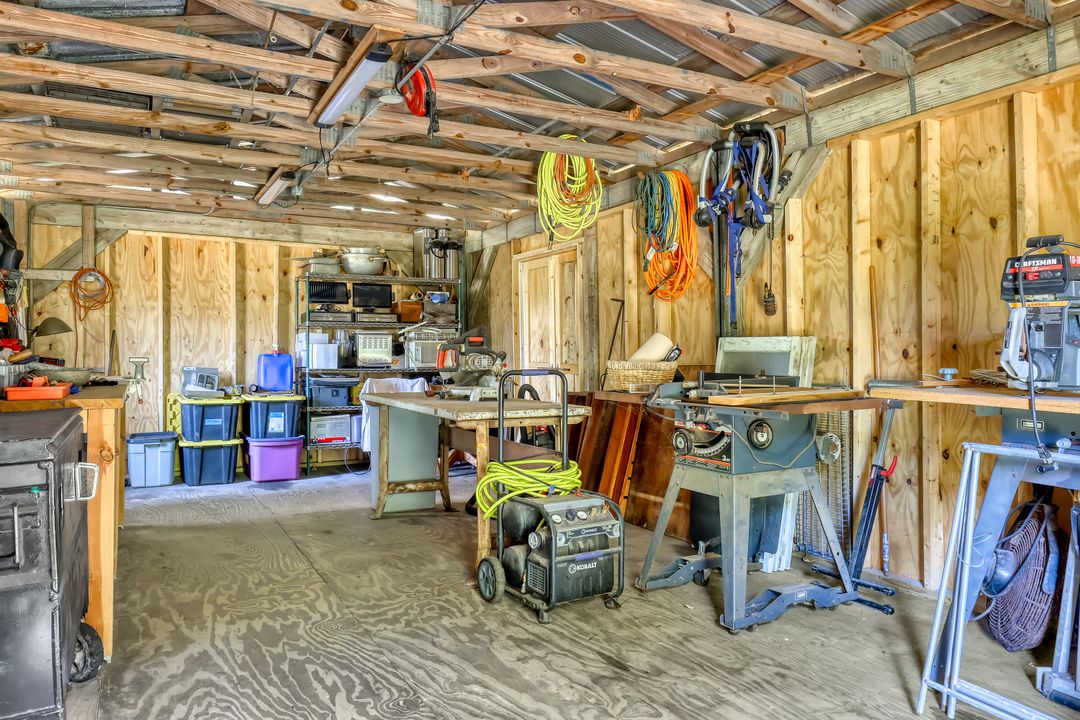 Activo con contrato: $799,000 (4 camas, 3 baños, 1880 Pies cuadrados)