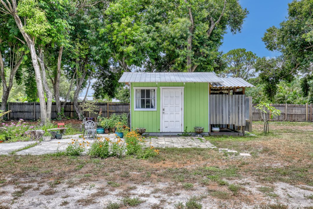 Activo con contrato: $799,000 (4 camas, 3 baños, 1880 Pies cuadrados)