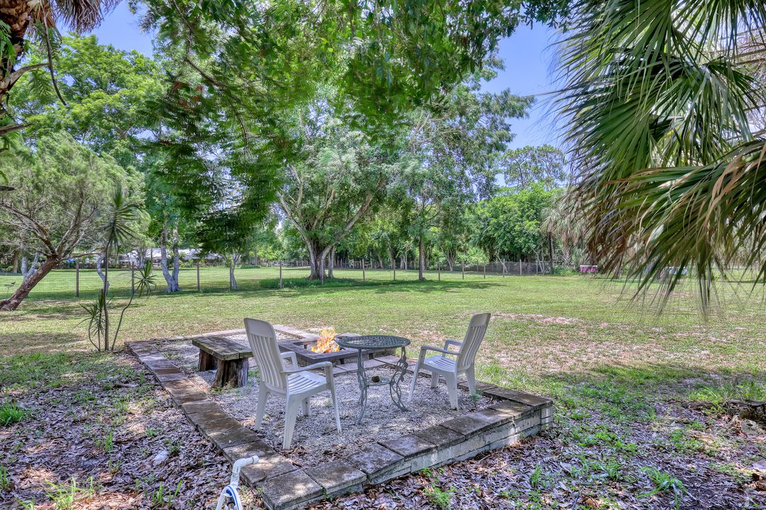 Activo con contrato: $799,000 (4 camas, 3 baños, 1880 Pies cuadrados)