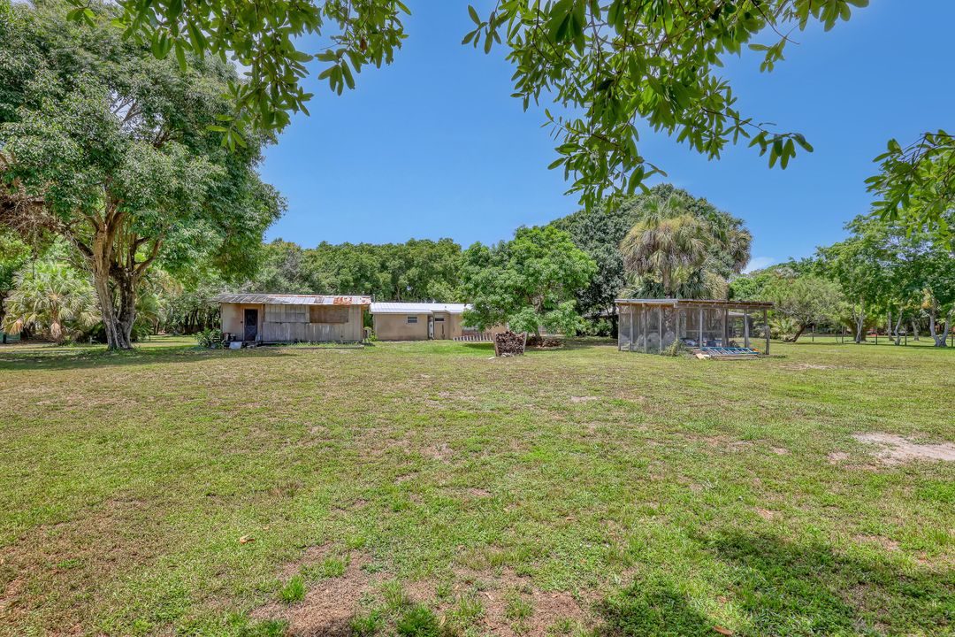 Activo con contrato: $799,000 (4 camas, 3 baños, 1880 Pies cuadrados)